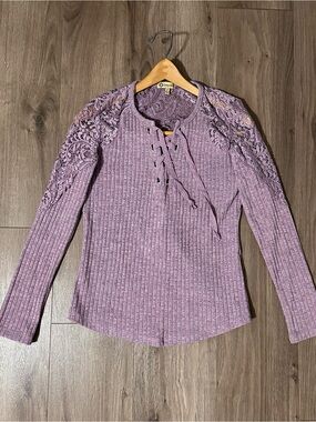 Democracy Lavender Ribbed Knit Top Lace-Shoulder Long Sleeve Boho
